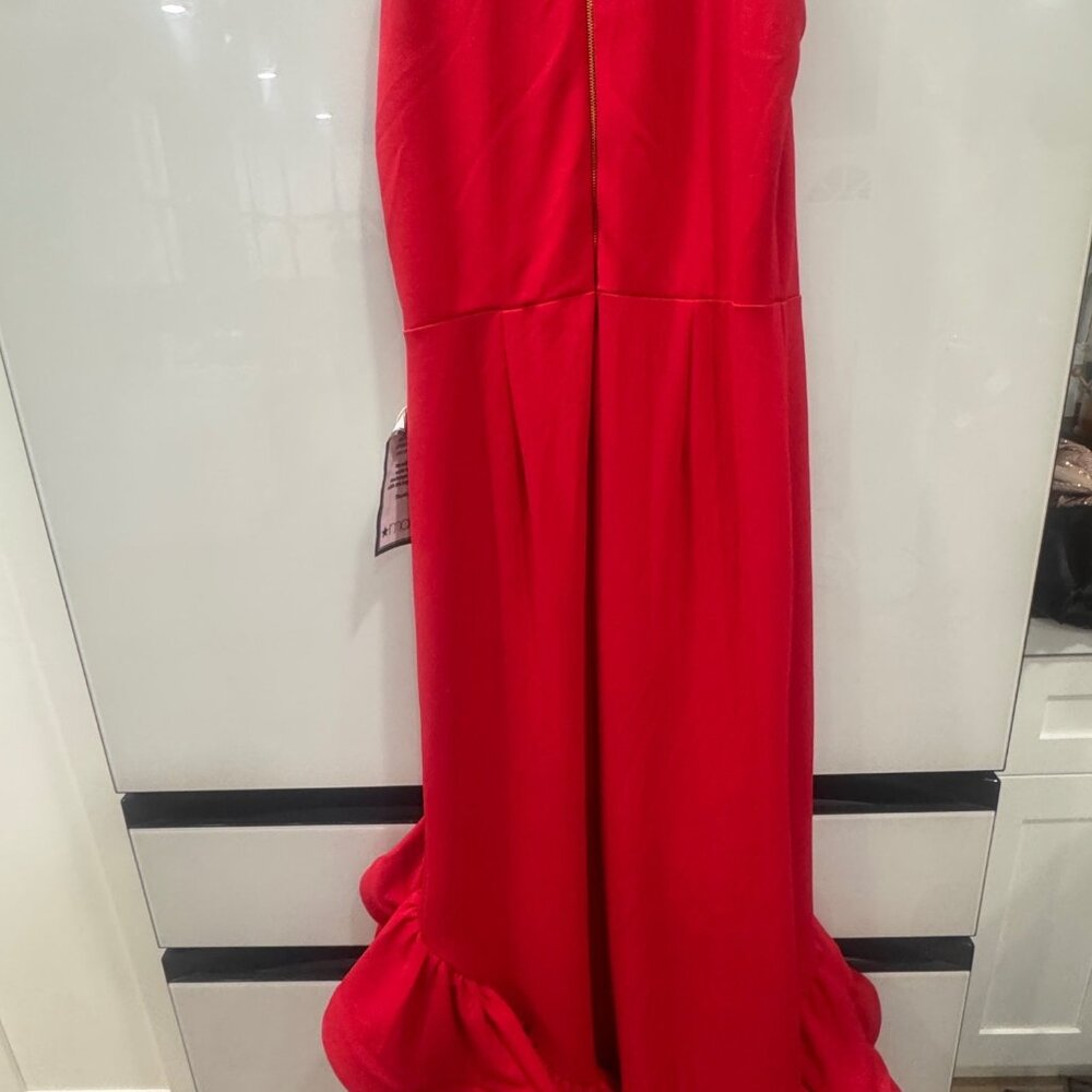 Betsy & Adam Red Halter High-Low Gown With Ruffle Detail Size 12 Made In USA - Picture 5 of 9